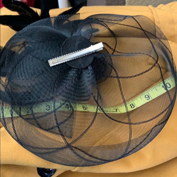 🚫PRICE FIRM! Pretty Fascinator Hat! - Picture 7 of 7